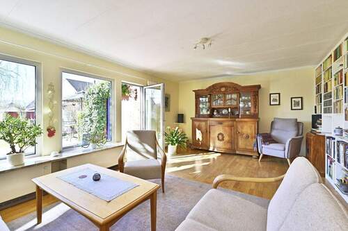 Bild 2 - 6 Zimmer Reihenendhaus zum Kaufen in Elmshorn