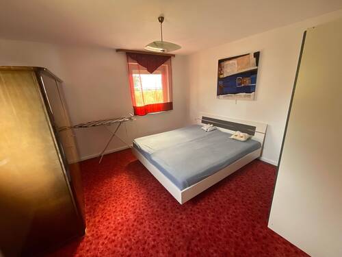 Schlafzimmer EG - 