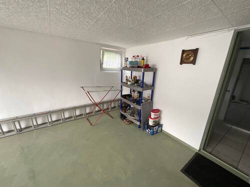 Garage - 