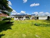Hausansicht - 5 Zimmer Einfamilienhaus zum Kaufen in Isernhagen / Niederhägener Bauerschaft