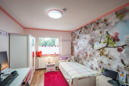 Zimmer 2 - 