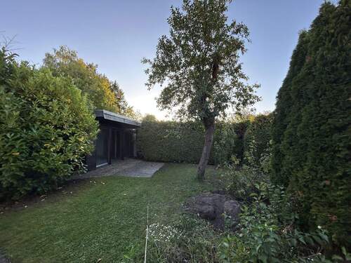 Ansicht EFH Gartenlaube hinten - 