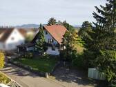Praktische Doppelgarage und Stellplätze direkt am Haus - 9 Zimmer Einfamilienhaus in Schutterwald