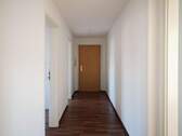 Flur/Eingangsbereich - 2 Zimmer Etagenwohnung zur Miete in Hoyerswerda