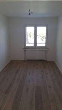 Kinder-/Arbeitszimmer (Straße) - 