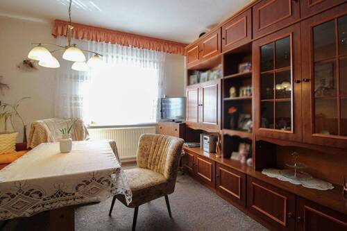 Wohnzimmer im EG - 6 Zimmer Einfamilienhaus in Halle (Saale)