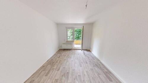 Wohnzimmer Vergleichswohnung - 2 Zimmer Etagenwohnung zur Miete in Chemnitz