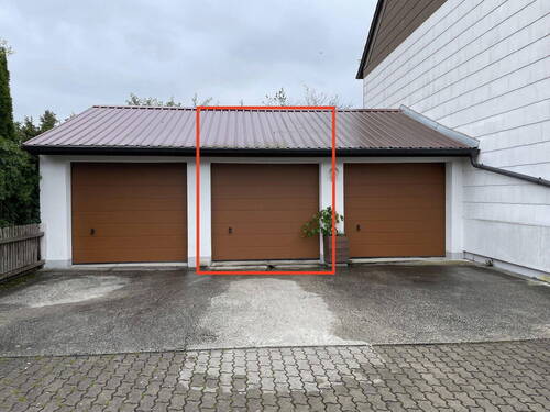 Garage - 6 Zimmer Mehrfamilienhaus, Wohnhaus zum Kaufen in Fraunberg