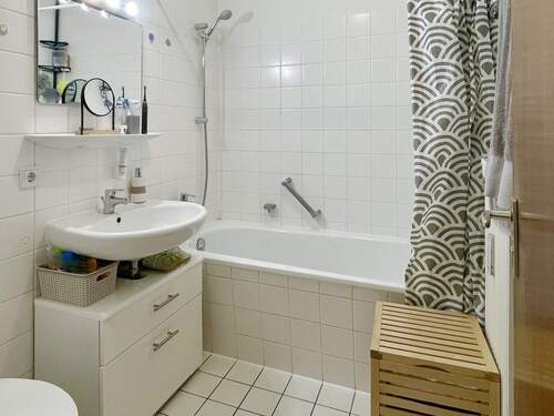 Badezimmer - 1 Zimmer Etagenwohnung zum Kaufen in München
