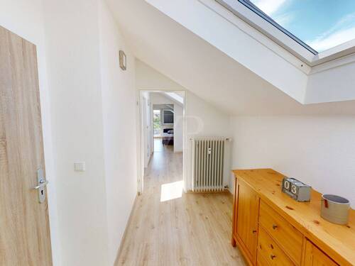 Flur, DG - Mehrfamilienhaus, Wohnhaus mit 213,00 m&sup2; in Schwanau / Allmannsweier zum Kaufen