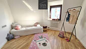 Kinderzimmer/Büro - 