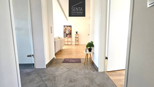 Eingangsbereich - 5 Zimmer Etagenwohnung zum Kaufen in Reutlingen