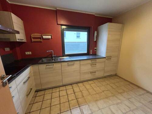 Küche EG - 9 Zimmer Mehrfamilienhaus, Wohnhaus zum Kaufen in Kaiserslautern / Wiesenthalerhof