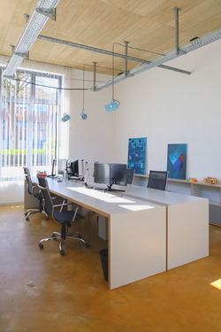 Titelbild - Schreibtischplatz am Lousberg: flexibel, Gemeinschaft & komplett ausgestattet