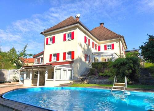 Außenansicht Süd - Sonnige 3,5-Zimmer Wohnung mit 2 Wintergärten und großzügigen Hobbykeller