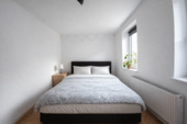 Schlafzimmer möbliert - 2 Zimmer Etagenwohnung in Stuttgart