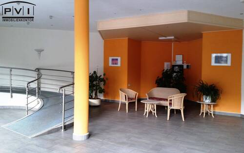 Foyer - 