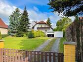 Zufahrt - 4 Zimmer Einfamilienhaus zum Kaufen in Radeberg