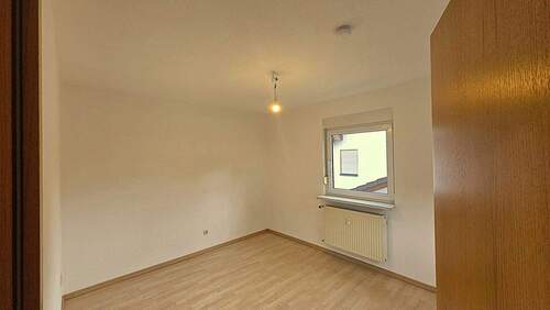 Schlafzimmer - 2 Zimmer Etagenwohnung zur Miete in Mudersbach