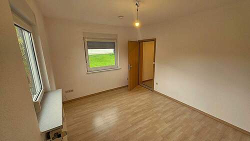 Schlafzimmer - 2 Zimmer Etagenwohnung in Mudersbach