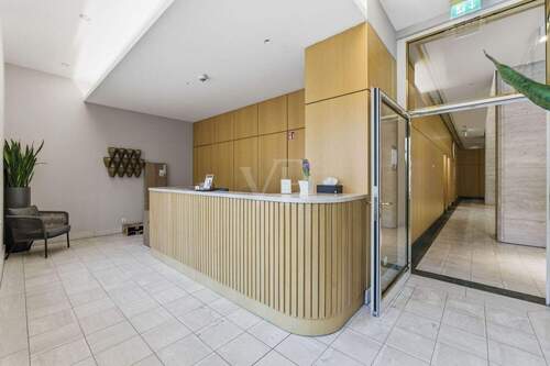 Concierge - Etagenwohnung mit 95,00 m&sup2; in Köln zur Miete