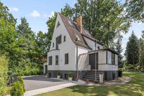 Eingangsbereich - Einfamilienhaus mit 137,00 m&sup2; in Schöneiche bei Berlin zum Kaufen