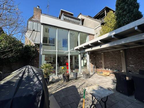 Rückansicht - Bezugsfrei! - Modernes Einfamilienhaus mit großem Garten und Garage in Oberhausen