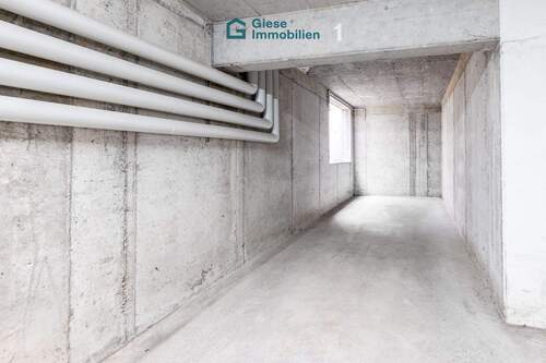 Tiefgaragen-Stellplatz - 
