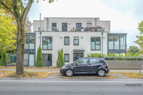 Fassade - Exklusive Eigentumswohnung in Düsseldorf-Lohausen - modernes Baujahr, 4 Zimmer - wird bezugsfrei