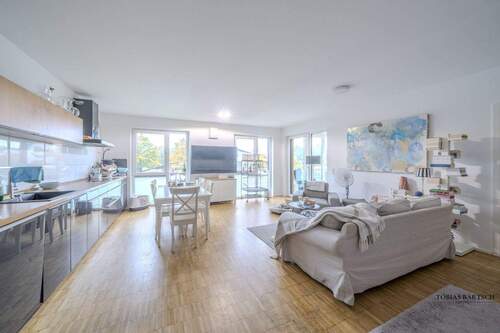 Wohnzimmer - 4 Zimmer Etagenwohnung zum Kaufen in Düsseldorf