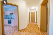 Flur - 3 Zimmer Etagenwohnung in Gatersleben