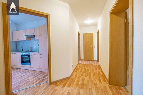 Flur - 3 Zimmer Etagenwohnung in Gatersleben