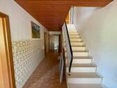Flur EG - 5 Zimmer Einfamilienhaus in Ortenburg