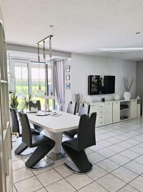 lichtdurchflutetes Wohnen - 
