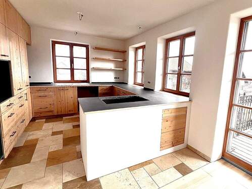 Offene Küche - 4 Zimmer Etagenwohnung in Wessobrunn