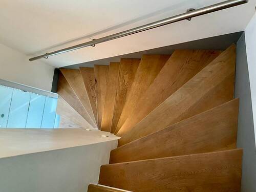 Treppe zum Obergschoss - 