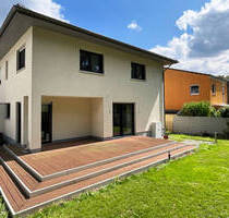 Einfamilienhaus mit 4 Bädern in gefragter Lage in Heiligensee - Berlin