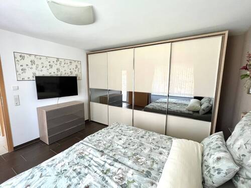 Schlafzimmer EG - 