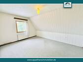Schlafzimmer DG - 7 Zimmer Mehrfamilienhaus, Wohnhaus zum Kaufen in Rahden