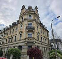 großzügige 2-Zimmer-Dachgeschosswohnung mit BalkonLoggia und EBK (wenn gewünscht) - Dresden Plauen