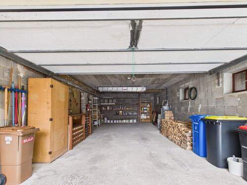 Garage - 