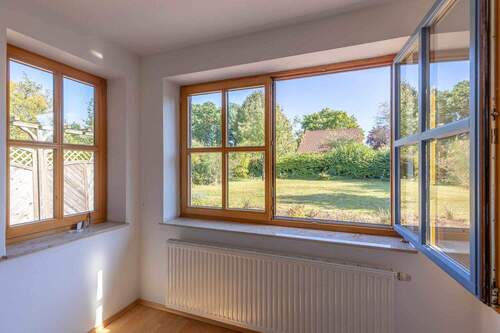 Mit einem tollen Ausblick in den Garten - 