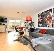 Helle, hochwertig möblierte Terrassenwohnung mit Stellplatz in Stuttgart Süd