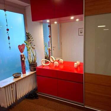 Eingangsbereich m. Schiebeschrank - 