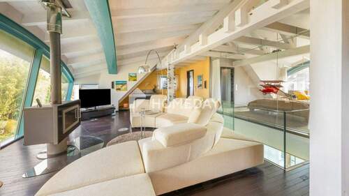 1. OG Wohnzimmer 2 - Eine Stadionrunde vom Meer entfernt