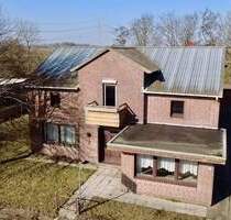 Neuer Preis! Vielseitiges Einfamilienhaus mit Einliegerwohnung & Stall - Nordseenah in Nordermeldorf