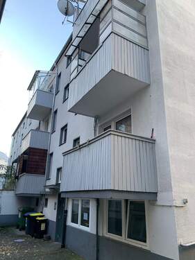 Balkonanlage - 1 Zimmer Mehrfamilienhaus, Wohnhaus in Hannover