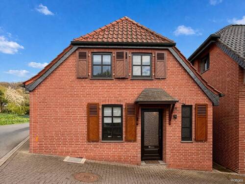 Eingangsseite - 3 Zimmer Einfamilienhaus zur Miete in Schwalmtal