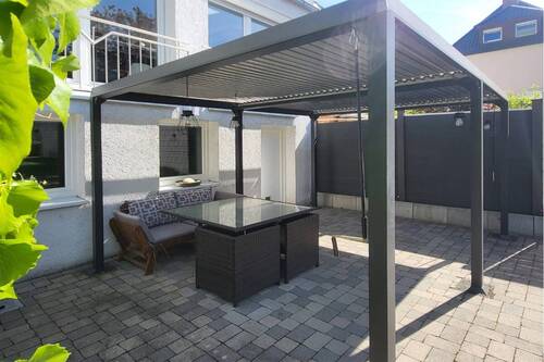 Blick auf die Terrasse - 
