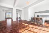 Wohn- & Essbereich - 3 Zimmer Etagenwohnung zum Kaufen in Berlin